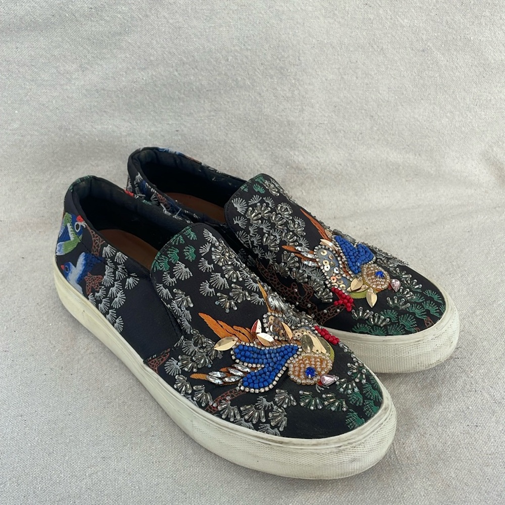 GWEN Beaded Bird Steve Madden Slip-on Sneakers